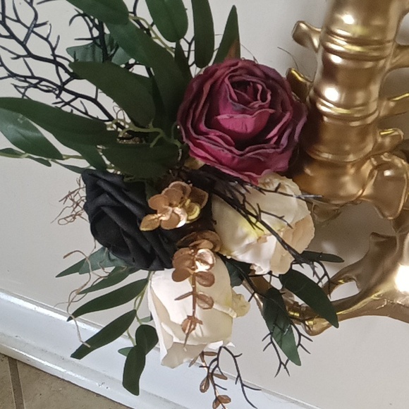 Gothic Skeleton Floral Wall Decor - Picture 5 of 5